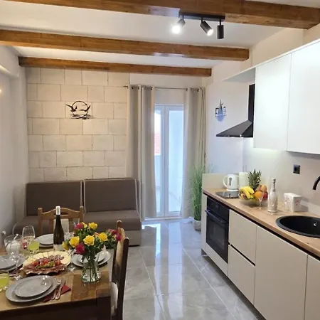 Dinko Apartmán